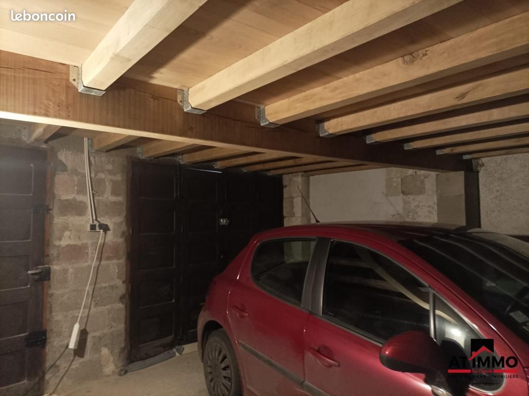 Maison de village 2 pièces 61 m² - Aubeterre-sur-Dronne 16390 (image principale 9)