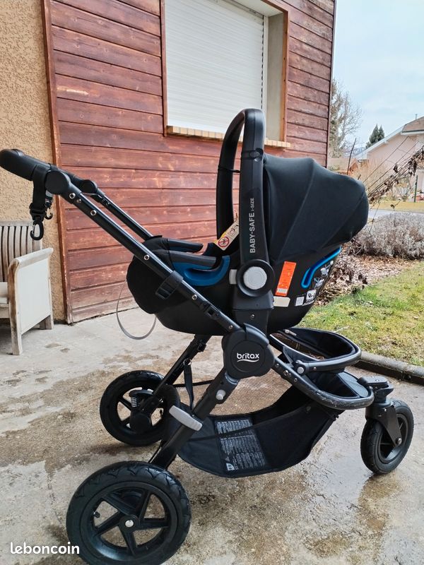 Poussette 3 roues +cosy et sa base (image 6)