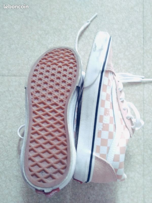 Vans (image 3)