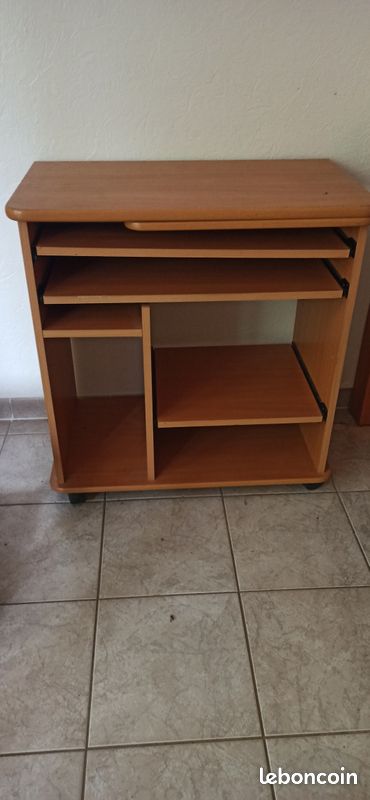 Bureau informatique (image 1)