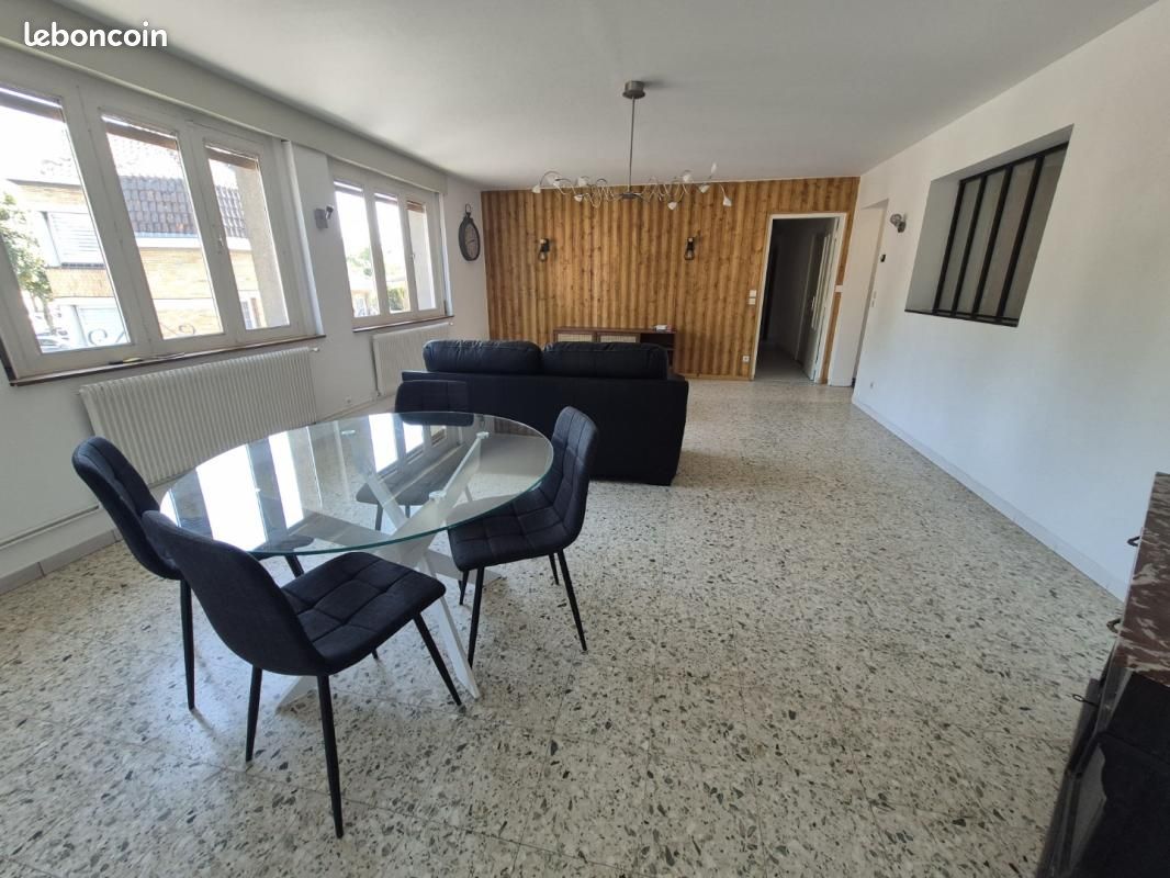 Appartement 4 pièces 128 m² · à Valenciennes · 128 m² · 915 €