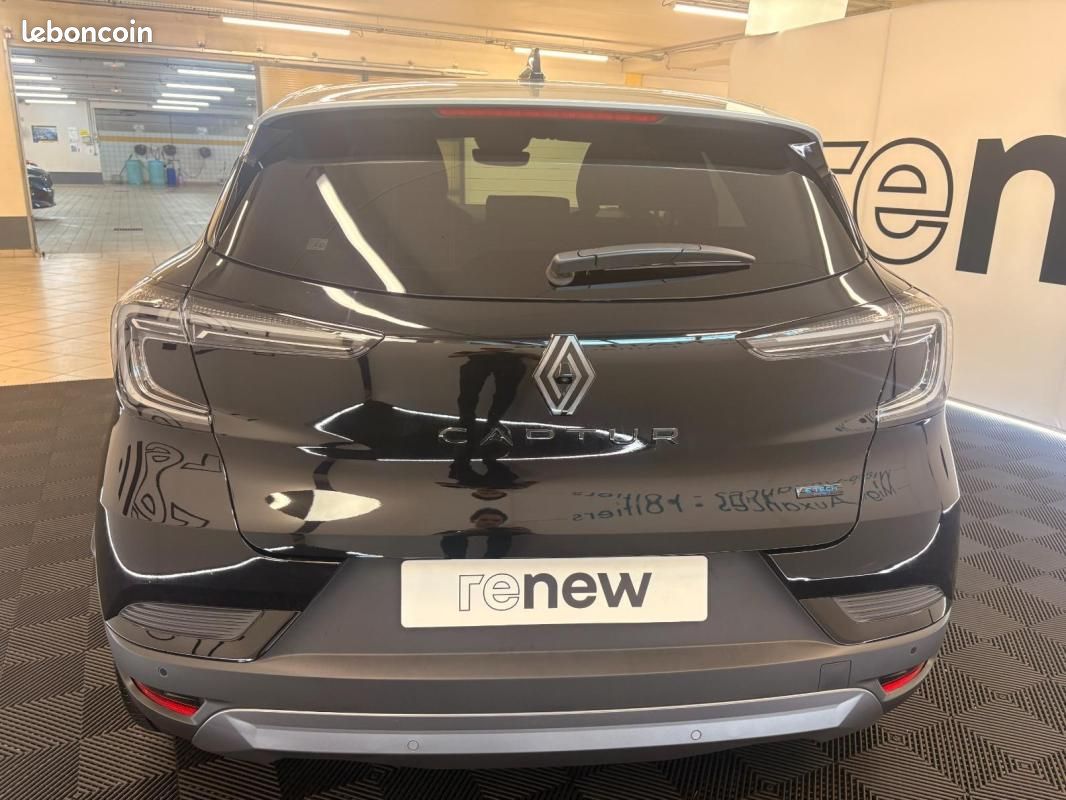 Renault Captur E-Tech full hybrid 160 ch esprit Alpine (image 5)