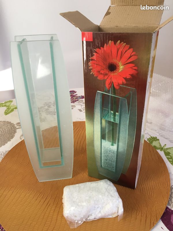 Vase verre rectangulaire (image 1)