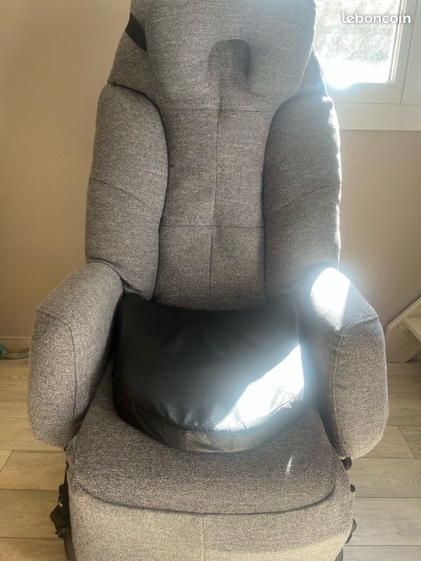 Fauteuil pour personnes âgés (image 3)