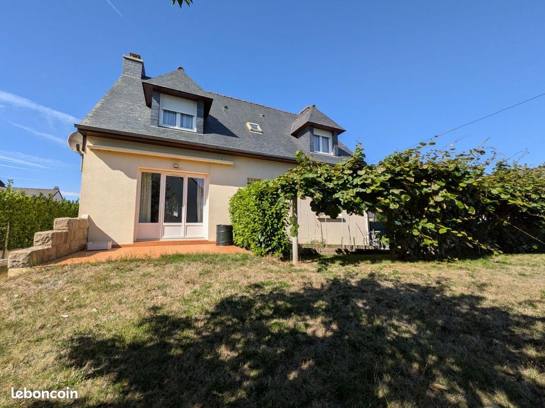 Maison 2 pièces 133 m² · à Chartres-de-Bretagne · 133 m² · 351 900 €
