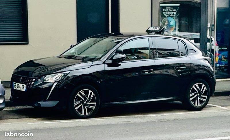 PEUGEOT 208 1.5HDI 100 auto-école (image 1)