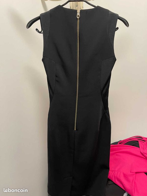 Robe Ted Baker noire élégante (image 2)