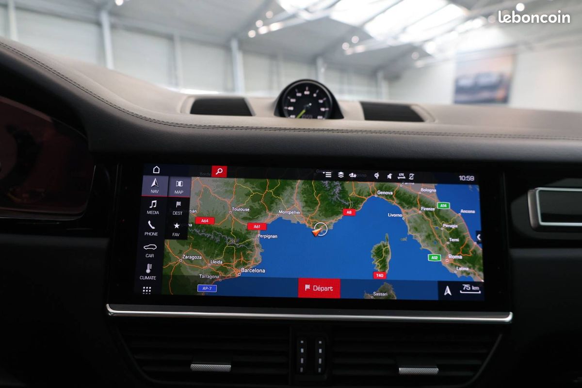 PORSCHE Cayenne Coupe E-Hybrid 4.0 V8 680 ch Tiptronic BVA Turbo S (image 25)