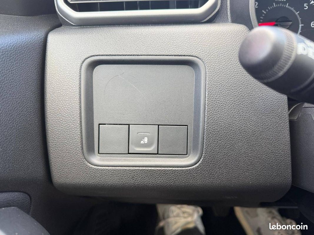 DACIA Duster Blue dCi 115 4x2 Journey + (image 22)