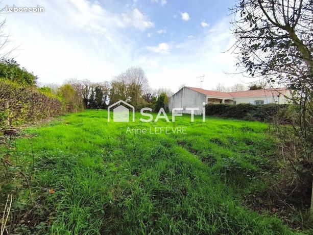 Terrain 1394 m² LE VANNEAU-IRLEAU
