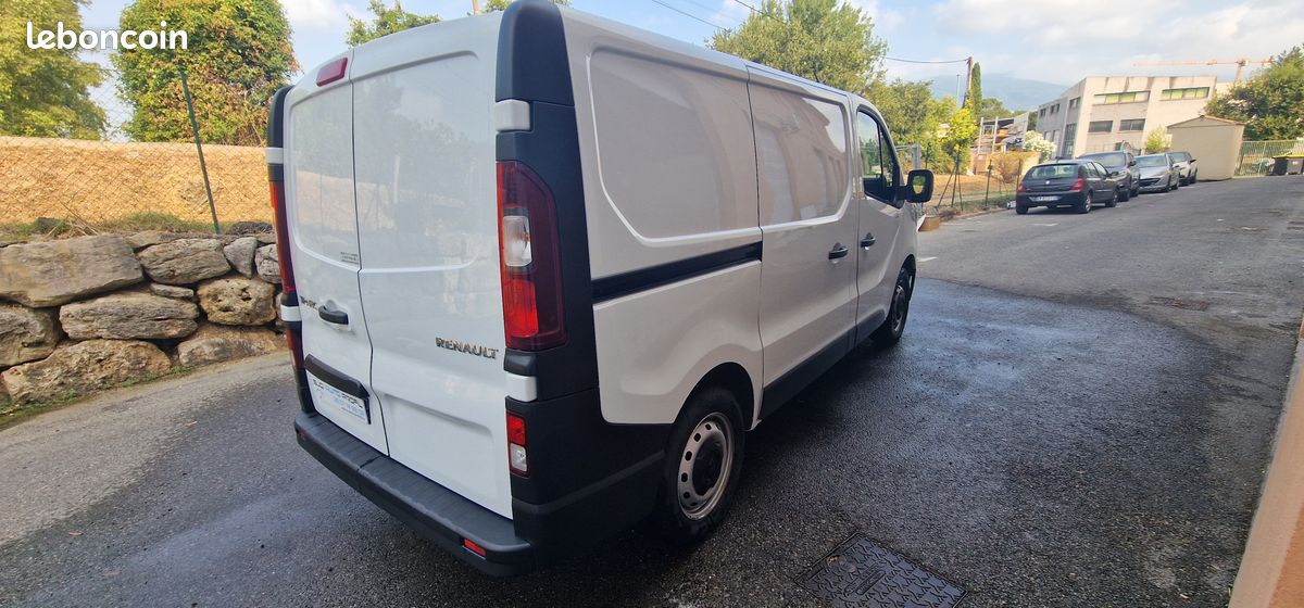 Renault Trafic Fourgon L1H1 Bluedci 130 (image 4)