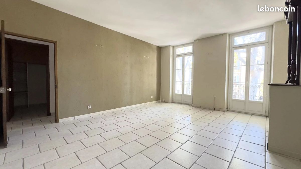 Maison 5 pièces 140 m² · à Saint-Cannat · 140 m² · 299 900 €