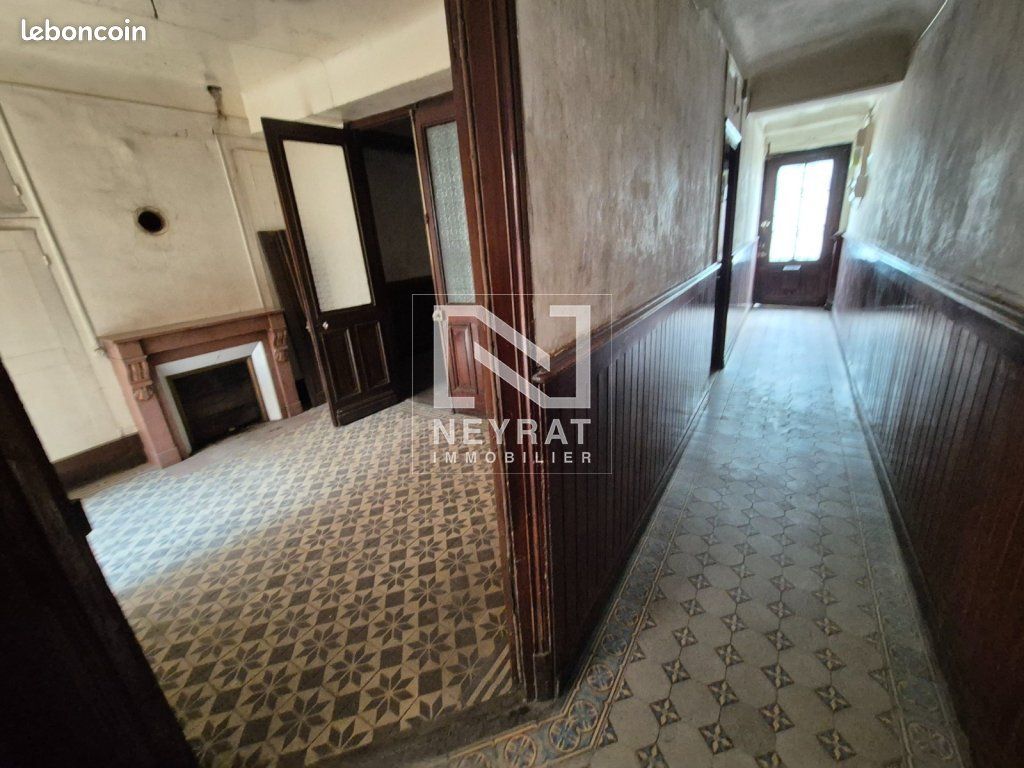 Maison 6 pièces 156 m² · à Nolay · 156 m² · 62 500 €