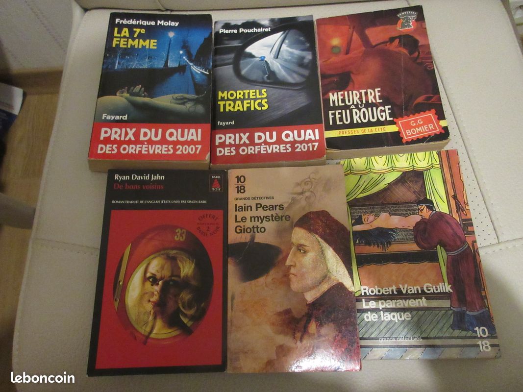 Lot 44 poches policiers (image 2)
