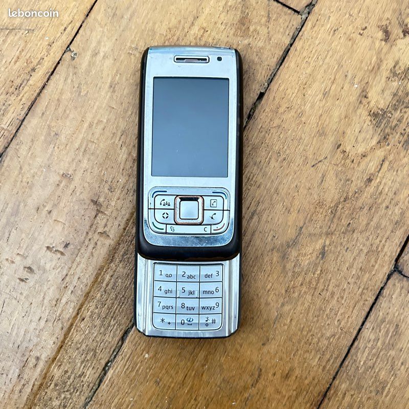 NOKIA E65 MARRON BOITE ACCESSOIRES LIVRETS HOUSSE BATTERIE