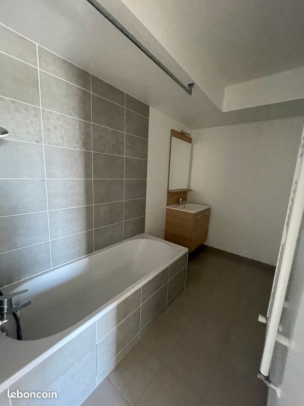 Appartement a louer villeneuve-le-roi - 4 pièce(s) - 86 m2 - Surfyn