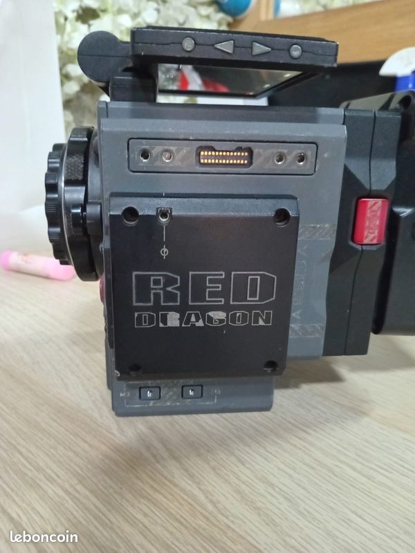 CAMERA RED DRAGON 5K SCARLET-W Full Format (image 3)