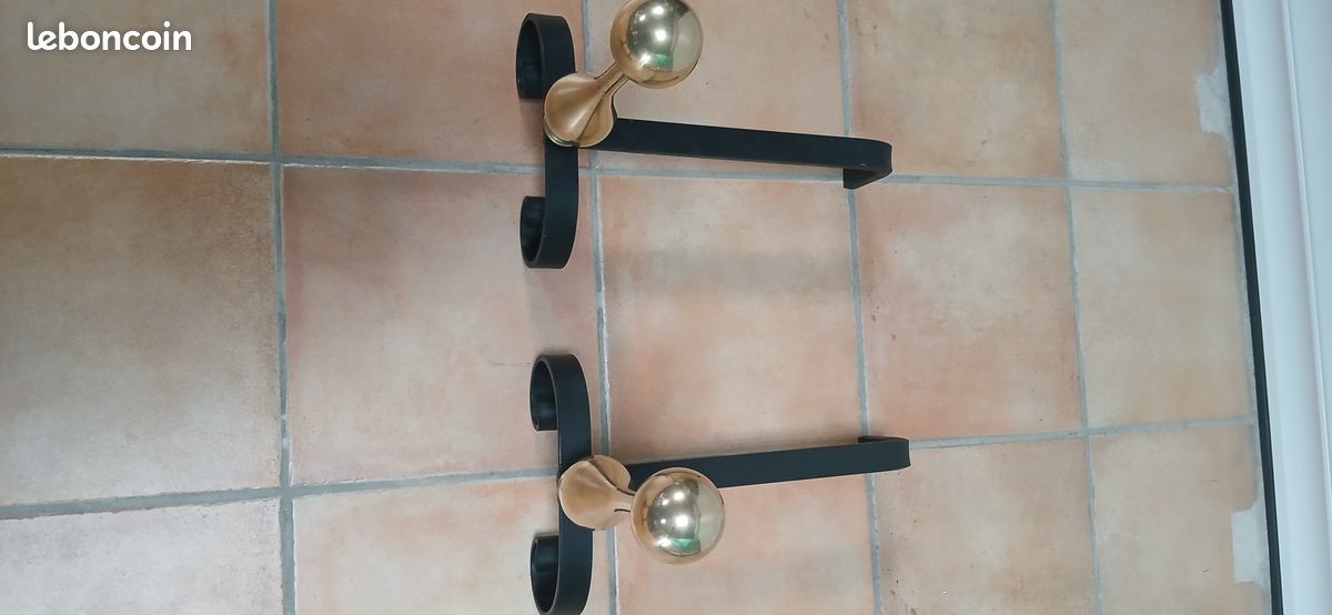 Lot de 2 chenets en laiton et fonte (image 3)
