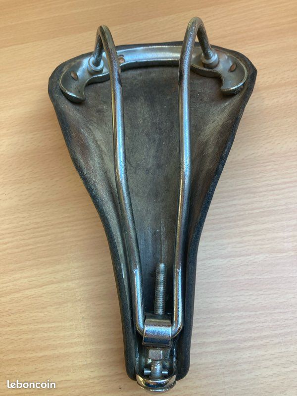 Selle Vélo Cuir IDEALE – Randonneuse – Ancienne – Garantie D7