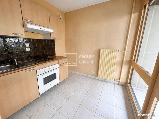 Appartement 1 pièce 30 m² — 2