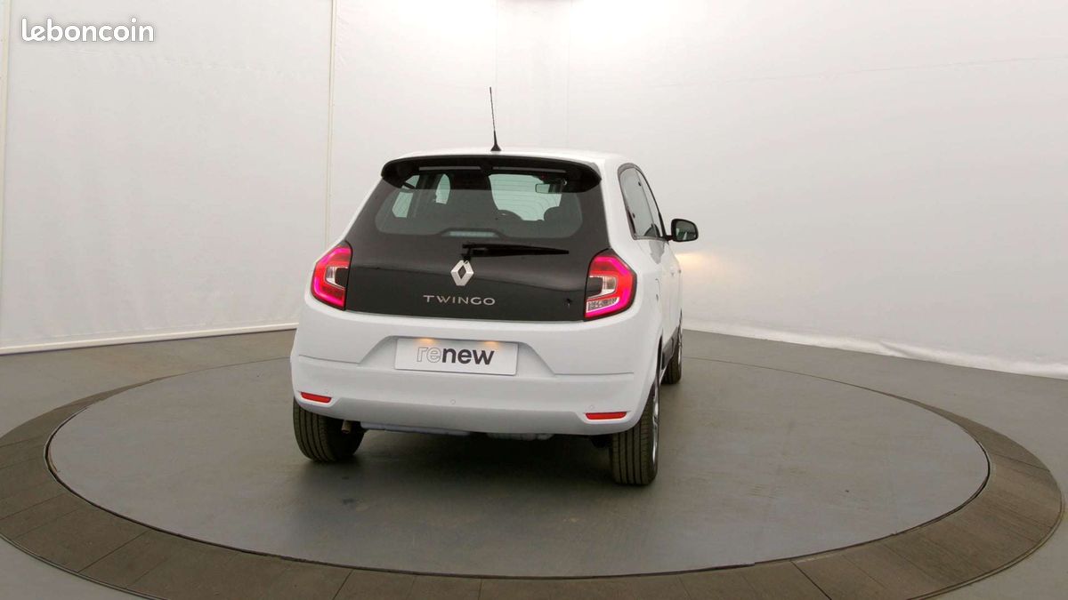 Renault twingo iii sce 65 equilibre (image 13)