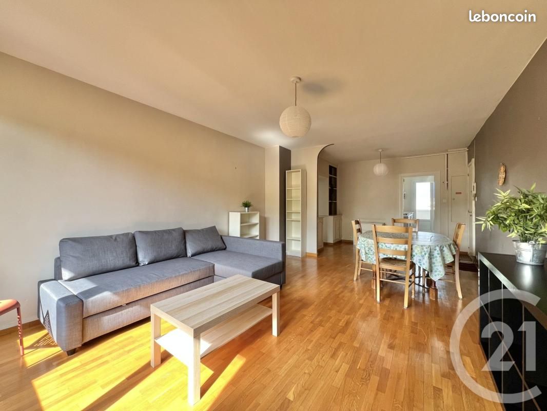 Appartement 4 pièces 84 m² · à Grenoble · 84 m² · 950 €/mois