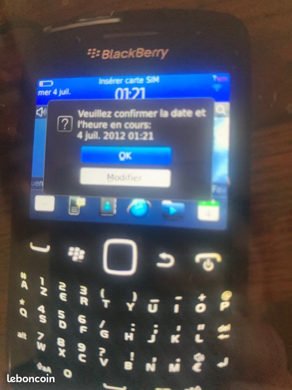 BlackBerry 9360 (image 1)