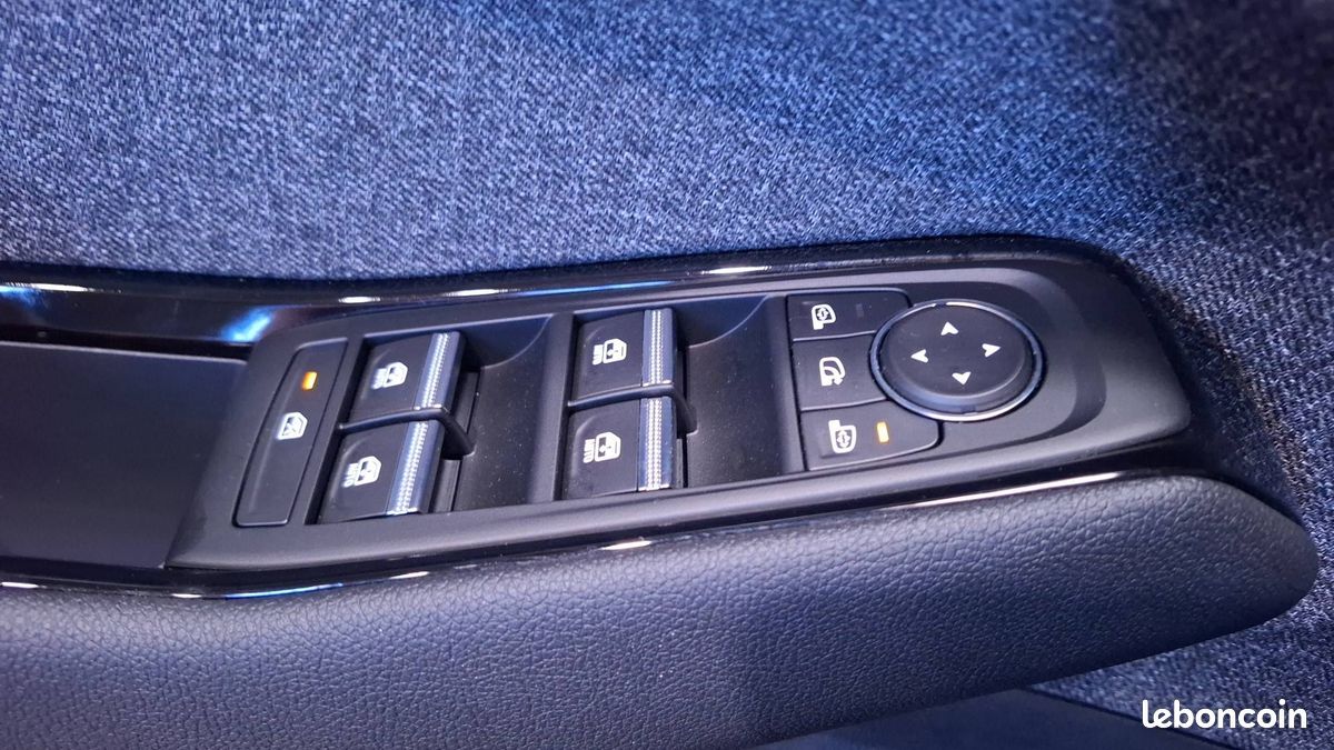 Renault espace e tech full hybrid 200 gsr2 techno (image 17)