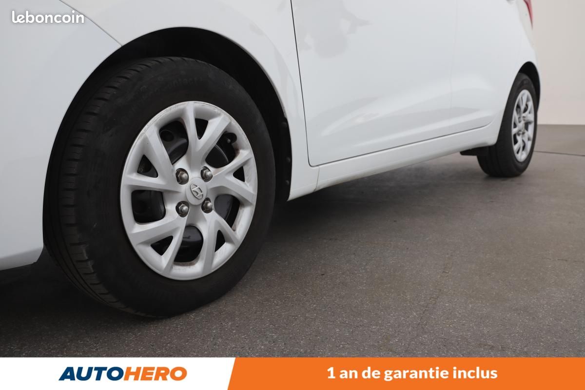 Hyundai i10 1.0 Intuitive 66 ch (image 22)