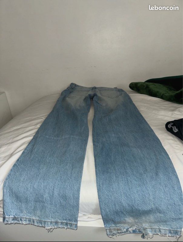 Pantalon troué BERSHKA (image 4)
