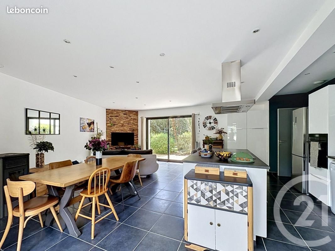 Maison 4 pièces 89 m² · à Charly · 89 m² · 429 000 €
