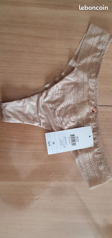 String chair doux neuf Taille 38 (image 1)
