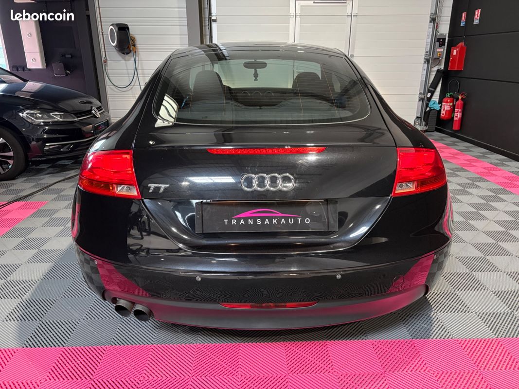 AUDI TT 2.0 TFSI 200ch S-Tronic A / RÉVISION MAI 2026 / DISTRIB AVRIL 2025 / PNEUS AV NEUFS (image 4)