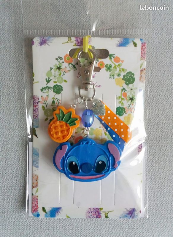 Porte clé Fimo Stitch acier inoxydable Fait main (image 1)