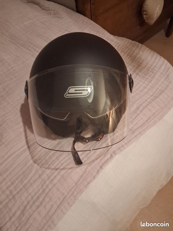 Casque moto (image 1)