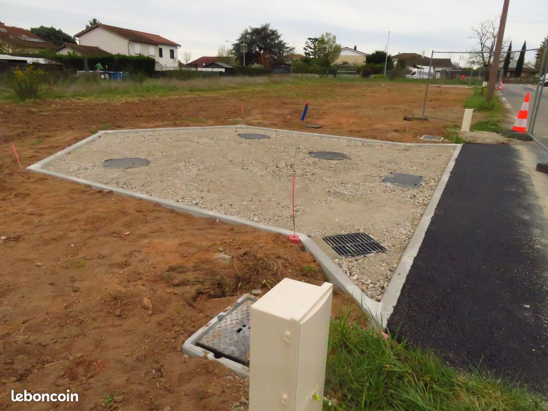 Terrains Saint Genis les Ollières · à Saint-Genis-les-Ollières · 300 000 €