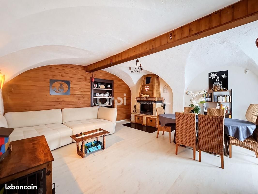 Maison 5 pièces 150 m² · à Gilly-sur-Isère · 150 m² · 320 000 €