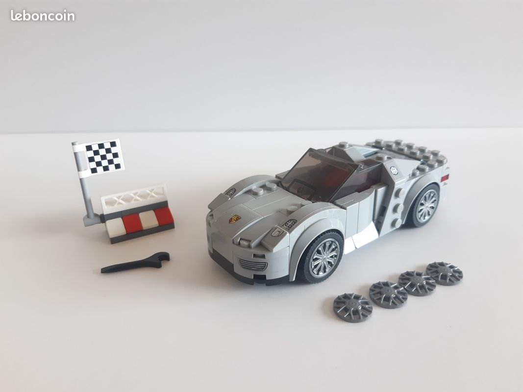 Lot de sets LEGO 75880 75910 70906 (image 3)