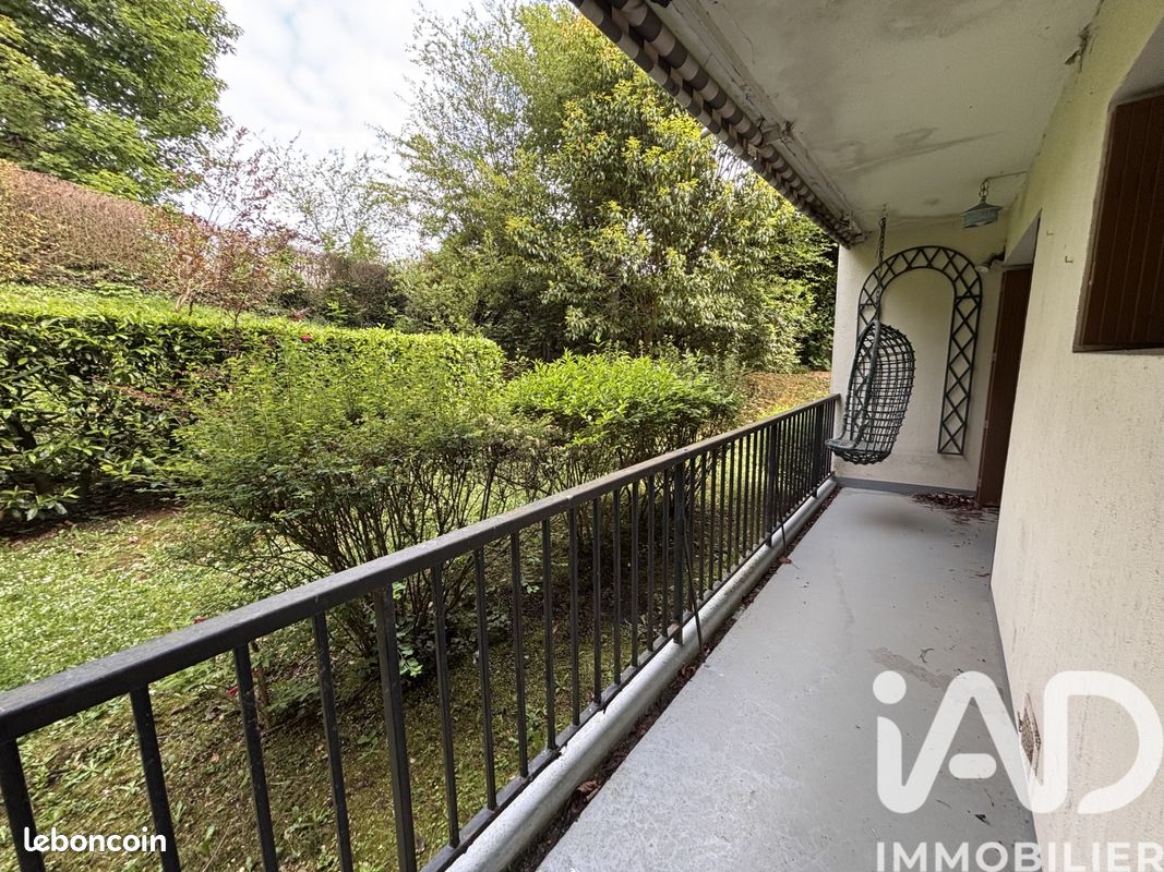 Appartement 6 pièces 120 m² · à Ville-d'Avray · 120 m² · 540 000 €