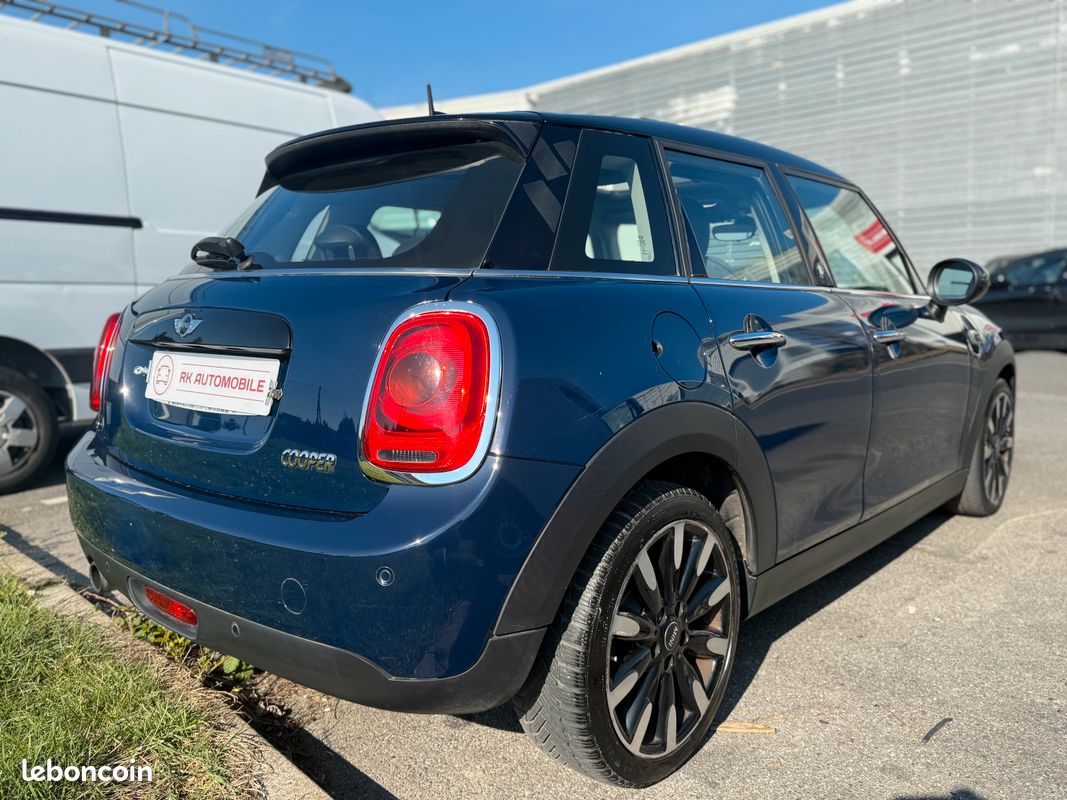 Mini Mini Cooper 1.5 136ch 5p (image 4)