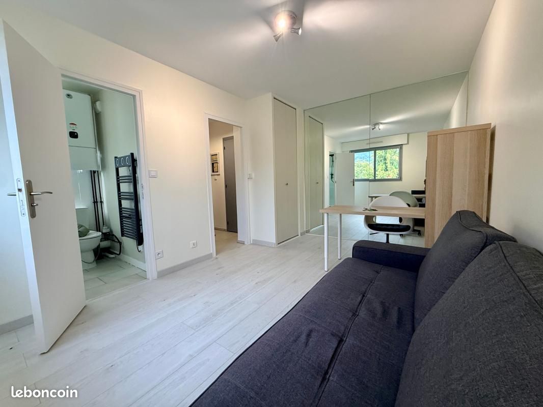 Appartement 1 pièce 18 m² · à Meylan · 18 m² · 400 €/mois