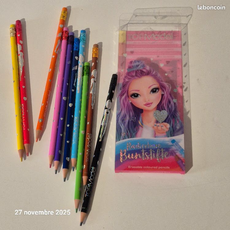 Carnet de dessins top model et ses crayons de couleurs gommables (image 2)
