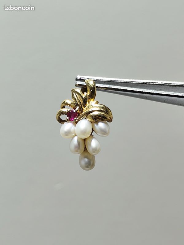 Pendentif Grappe De Raisin En Perles Et Strass Métallisé - Occasion