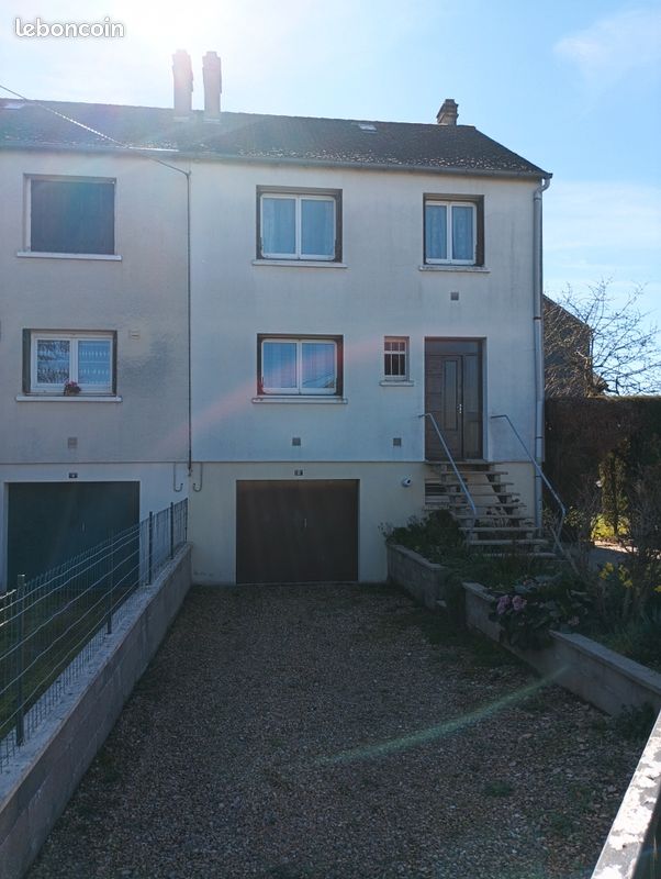 Maison 5 pièces 95 m² · à Issoudun · 95 m² · 76 000 €