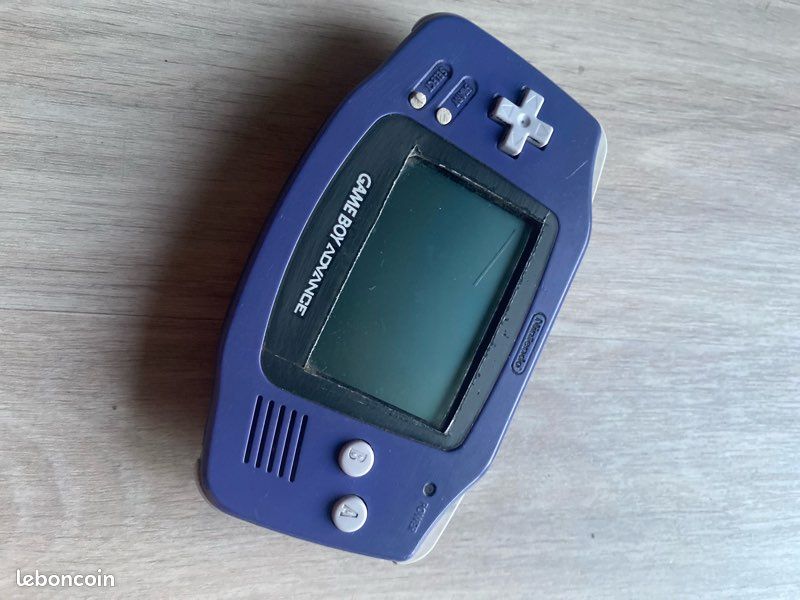 Game boy advance (image 1)