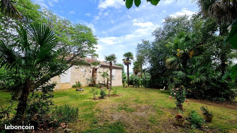 Maison 6 pièces 240 m² · à Auvillar · 240 m² · 159 000 €