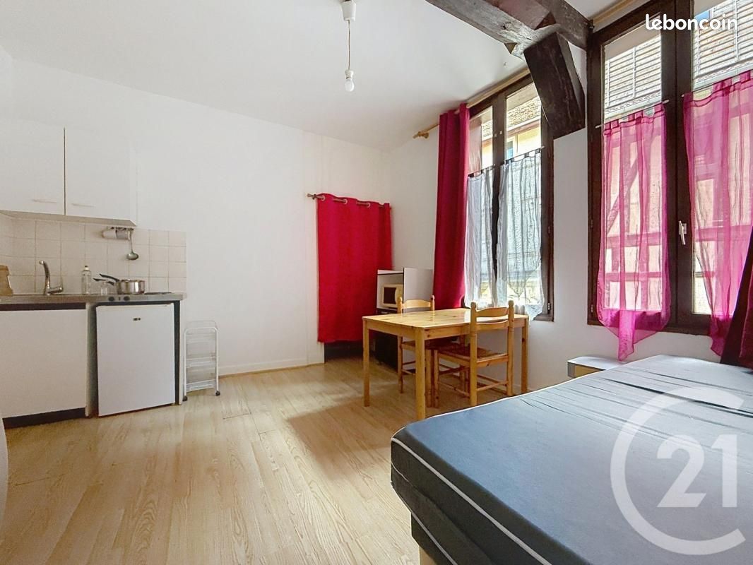 Appartement 1 pièce 17 m² · à Troyes · 17 m² · 349 €