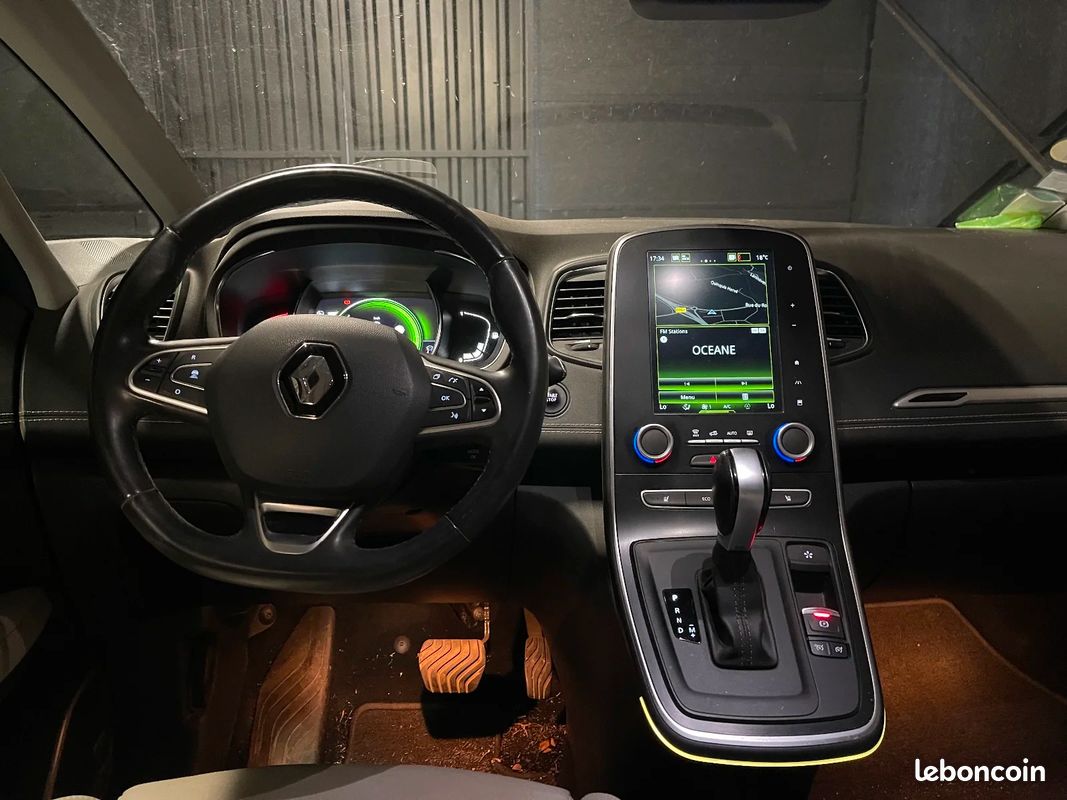 RENAULT SCENIC IV dCi 160 Energy EDC Intens (image 14)