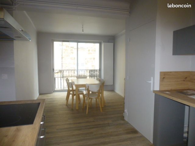 Appartement 4 pièces 91 m² · au Puy-en-Velay · 91 m² · 890 €/mois