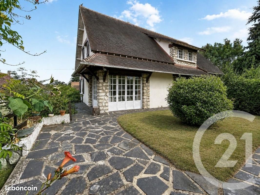 Maison 6 pièces 146 m² · à Dreux · 146 m² · 234 000 €